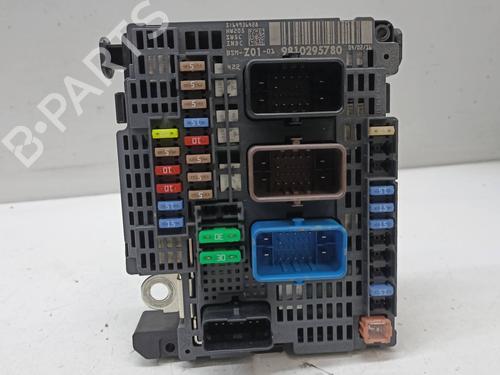 Used Fuse box PEUGEOT 308 II (LB_, LP_, LW_, LH_, L3_) [2013-2021]  26564069