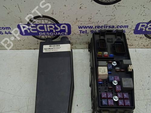 Used Fuse box KIA CARNIVAL / GRAND CARNIVAL III (VQ) [2005-2015]  9467925