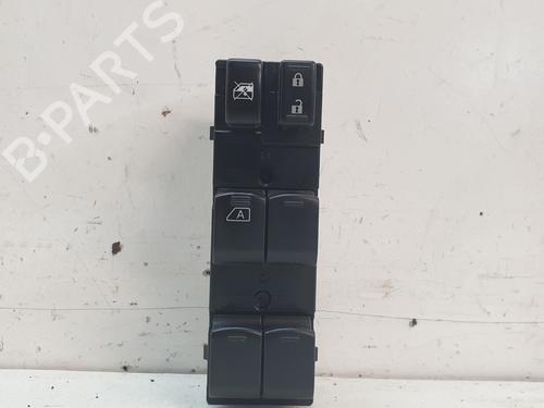 Used Left front window switch NISSAN NOTE (E13) [2020-2025]  26904106