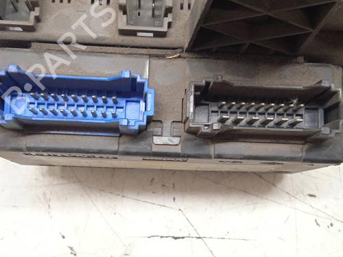 Fuse box RENAULT LAGUNA I (B56_, 556_) 1.9 dTi (B56J) | BP9492264E1 