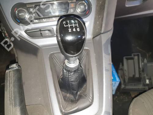Used Shift knob FORD FOCUS III [2010-2020]  14924781