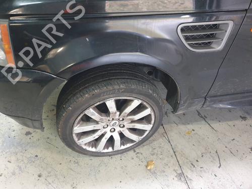 Used Left front fenders LAND ROVER RANGE ROVER SPORT I (L320) [2005-2013]  23032861