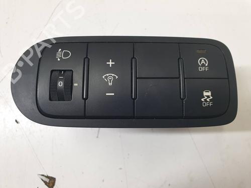 Used Switch KIA CARENS IV [2013-2025]  16999058
