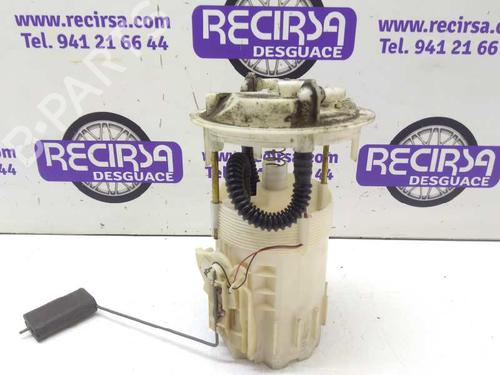 Used Fuel pump RENAULT MEGANE II Saloon (LM0/1_) [2003-2025]  9461440