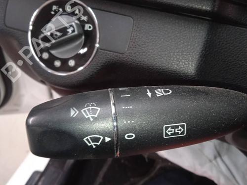 Used Switch MERCEDES-BENZ C-CLASS (W204) [2007-2015]  13015700