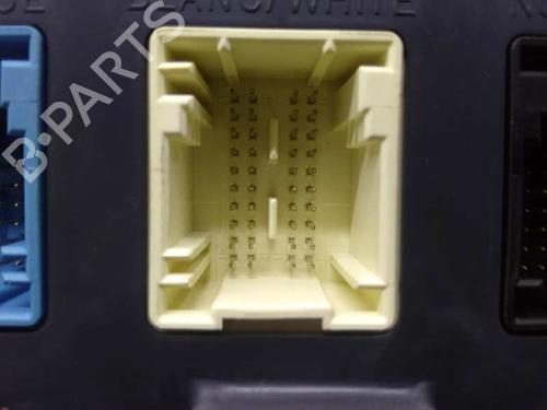 Fuse box PEUGEOT 308 I (4A_, 4C_)  | BP9472093E1 