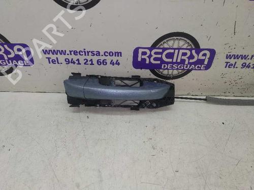Poignée extérieure arrière droite VW GOLF VI (5K1) 2.0 TDI (110 hp) 9476745