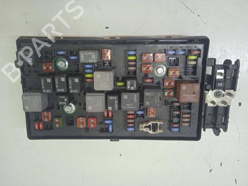 Used Fuse box OPEL INSIGNIA A (G09) [2008-2017]  13697696