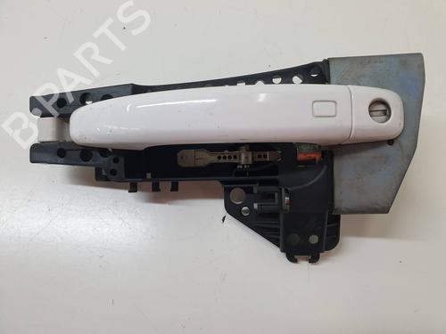 Used Front left exterior door handle AUDI A4 B8 (8K2) [2007-2017]  16398332
