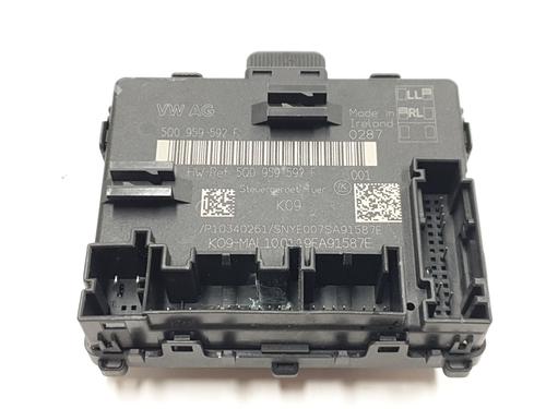 Used Electronic module Electronic module VW GOLF VII (5G1, BQ1, BE1, BE2) 1.6 TDI (115 hp) 39554377 39554377