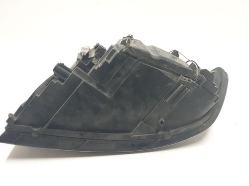 Right headlight VOLVO S40 II (544) 2.0 D | BP29944429C29