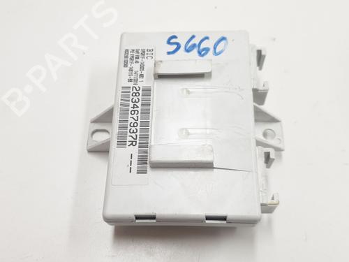 electronic-module-renault-captur-i-j5_-h5_-2013-38532504 main image