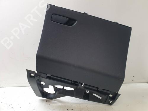 Used Glove box AUDI A1 Sportback (GBA) 30 TFSI (110 hp) 25043767