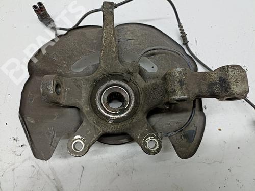 Used Right front steering knuckle Right front steering knuckle MERCEDES-BENZ B-CLASS Sports Tourer (W245) B 180 CDI (245.207) (109 hp) 9460568 9460568
