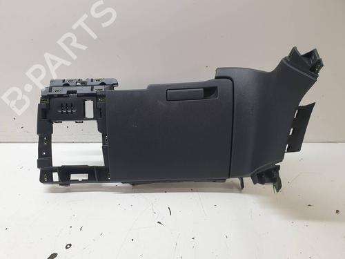 Used Glove box PEUGEOT 5008 (0U_, 0E_) 1.2 (131 hp) 17326861