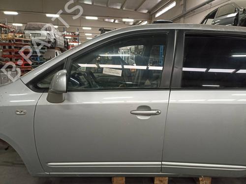 Used Left front door KIA CARENS II MPV (FJ) [2002-2013]  15678945