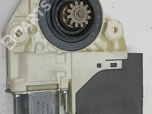 Used Rear right window mechanism Rear right window mechanism FORD FOCUS II (DA_, HCP, DP) 1.6 TDCi (109 hp) 9461663 9461663