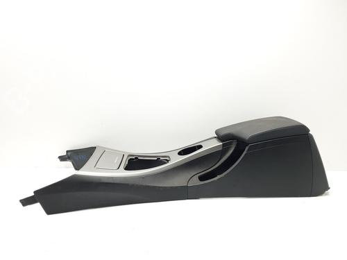 Used Armrest / Center console Armrest / Center console BMW 3 (E90) 320 d (177 hp) 36018451 36018451