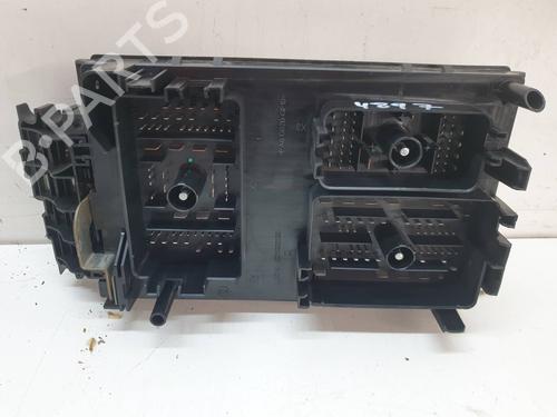 Fuse box OPEL ASTRA J (P10) | BP15585761E1