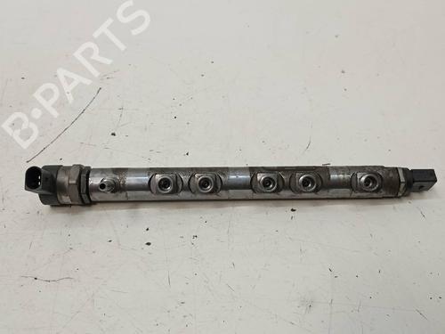 Used Injection rail BMW 1 Coupe (E82) 118 d (143 hp) 9734756