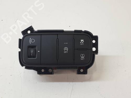 Used Switch HYUNDAI i20 ACTIVE (IB, GB) [2015-2021]  15391872