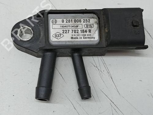 Used Electronic sensor RENAULT SCÉNIC II (JM0/1_) [2003-2010]  9960643