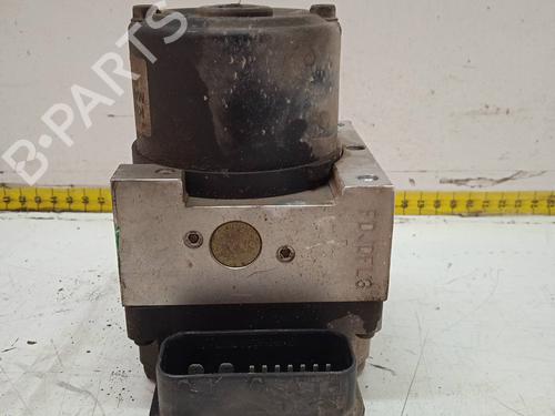 Used ABS pump KIA CARNIVAL I (UP) [1998-2001]  9487246