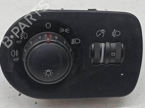 Used Headlight switch SEAT LEON (1P1) [2005-2013]  9583607