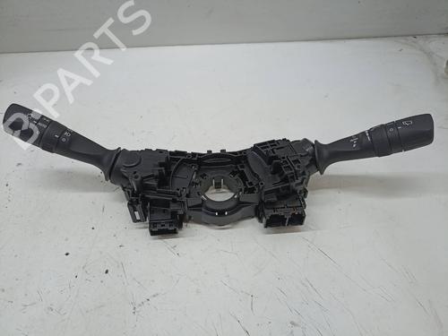Used Switch TOYOTA AURIS (_E18_) 1.8 Hybrid (ZWE186_, ZWE186R) (136 hp) 24615322