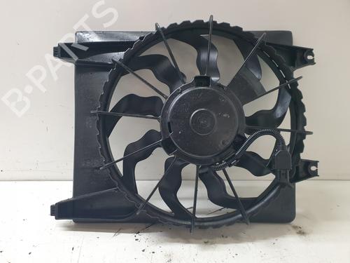 Used Radiator fan HYUNDAI SANTA FÉ II (CM) [2005-2015]  24196472