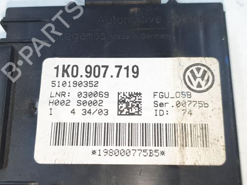 Electronic module VW GOLF V (1K1) 2.0 TDI | BP32742747M83  - Image 7