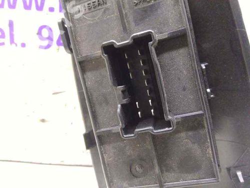 Right front window switch NISSAN JUKE (F15)  | BP9462091I26 
