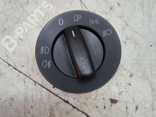 Used Headlight switch VW JETTA III (1K2) [2004-2013]  9551426