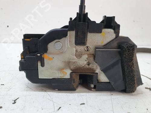 Used Front right lock NISSAN QASHQAI / QASHQAI +2 I (J10, NJ10, JJ10E) [2006-2014]  18708560