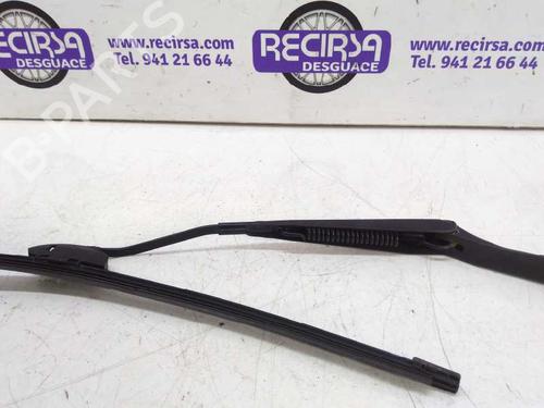 Front windshield wiper arm TOYOTA RAV 4 II (_A2_) 2.0 D 4WD (CLA20_, CLA21_, CLA20R, CLA21R) | BP9465296C143 