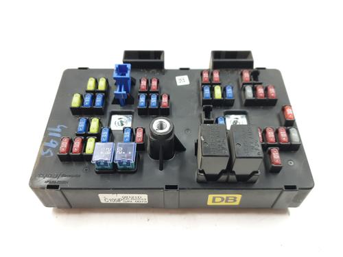 Used Fuse box Fuse box 38465623 38465623