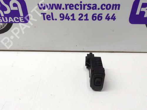 Used Switch MITSUBISHI PAJERO III (V7_W, V6_W) [1999-2007]  9463649