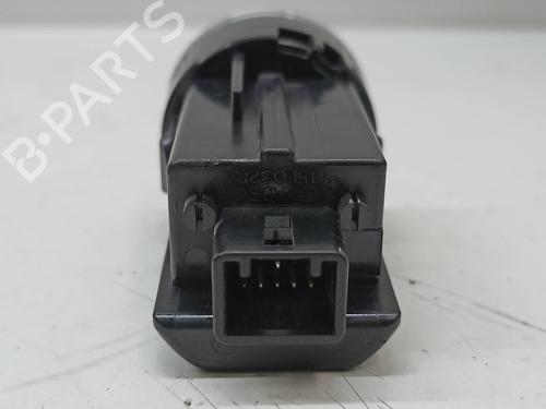 Switch TOYOTA AURIS (_E18_) 1.8 Hybrid (ZWE186_, ZWE186R) | BP24615306I30