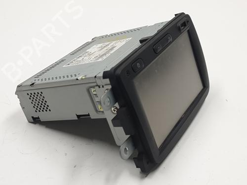 Used Radio DACIA LODGY (JS_) 1.2 TCe (JSAY, JSM0) (115 hp) 30196820