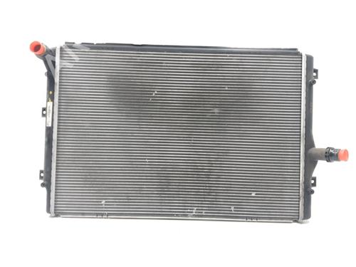 Radiador de água SEAT LEON (1P1) 1.6 TDI (105 hp) 32358220