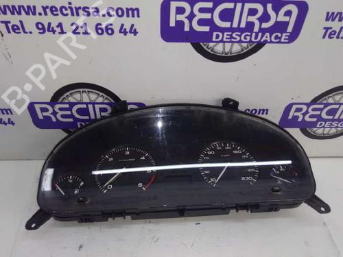 Used Instrument cluster PEUGEOT 406 (8B) [1995-2005]  9484964