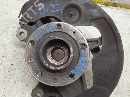 Used Left front steering knuckle PEUGEOT 308 II (LB_, LP_, LW_, LH_, L3_) [2013-2021]  10013890