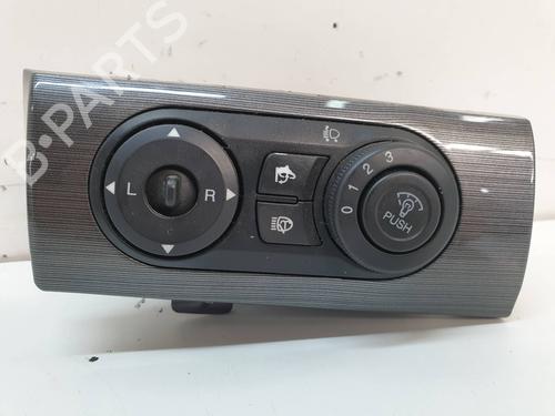 Used Headlight switch CHEVROLET CAPTIVA (C100, C140) 2.0 D 4WD (150 hp) 15013111