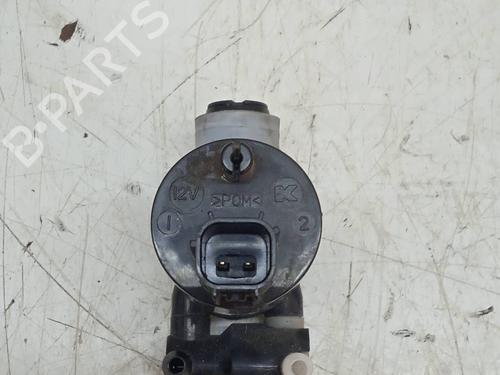 Used Washer pump FORD FIESTA VI (CB1, CCN) [2008-2017]  14239727