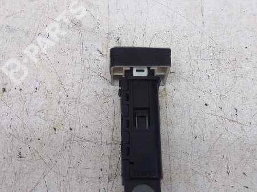 Switch KIA CARENS II MPV (FJ) 2.0 CRDi | BP9478786I30 