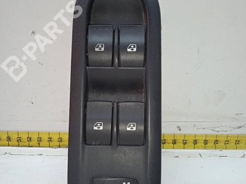 left-front-window-switch-renault-megane-ii-estate-km01_-19-dci-kmrg-km1g-km0g-km2c-156018070-2003-2004-2005-2006-2007-2008-2009-2010-2011-2012-9486403 main image