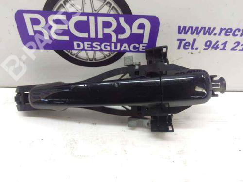 Used Front right exterior door handle Front right exterior door handle VOLVO S40 II (544) 2.0 D (136 hp) 9467635 9467635