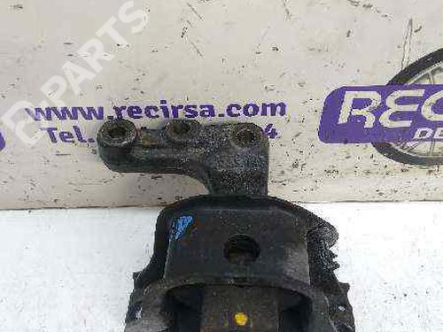 Used Engine mount Engine mount CITROËN C3 II (SC_) 1.4 HDi 70 (SC8HZC, SC8HR0, SC8HP4) (68 hp) 9477504 9477504