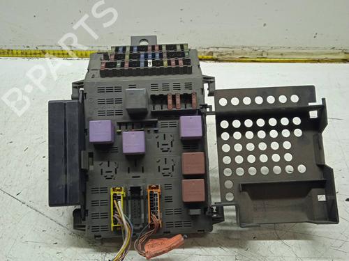 Fuse box RENAULT LAGUNA I (B56_, 556_) 1.9 dTi (B56J) | BP9492264E1 