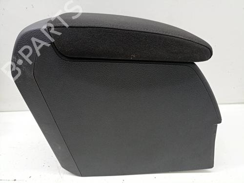 Used Armrest / Center console VW GOLF VI (5K1) 1.6 TDI (105 hp) 24578270